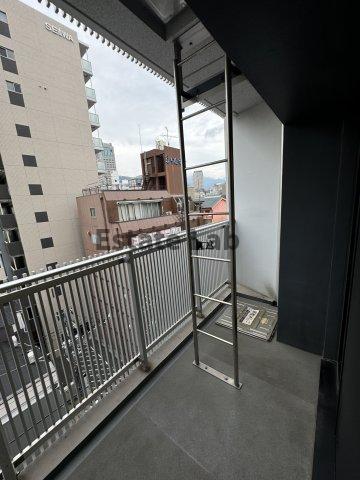 バルコニー　落ち着いた時間を過ごせるバルコニーです