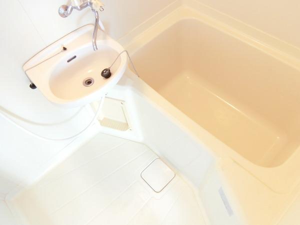 バス・シャワールーム　綺麗です♪