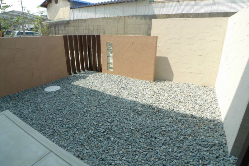 バルコニー　写真は1階)1階は専用庭付！