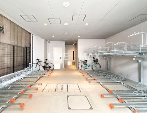 駐車場　駐輪場