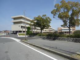 中学校　社中学校（中学校）まで1300m