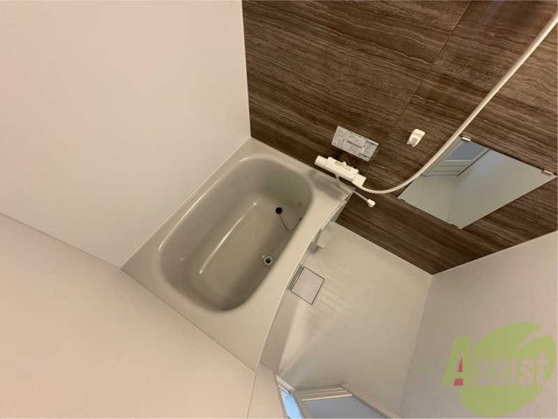 バス・シャワールーム　お風呂になります。一日の疲れを癒してくださいね。