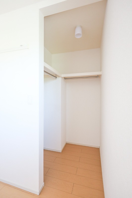 収納　図面と現状に相違がある場合には現状を優先