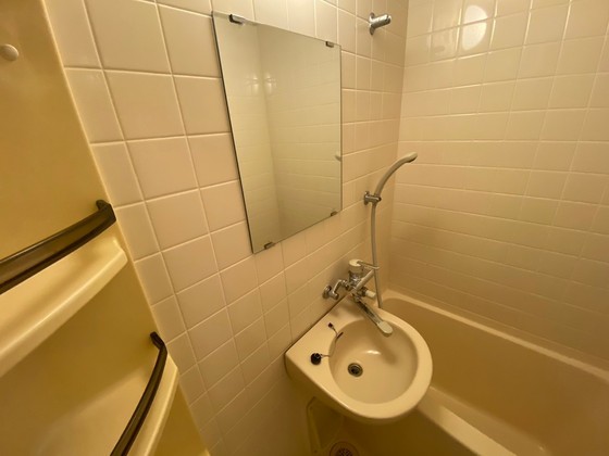 洗面設備　※他部屋の写真です。現況優先。