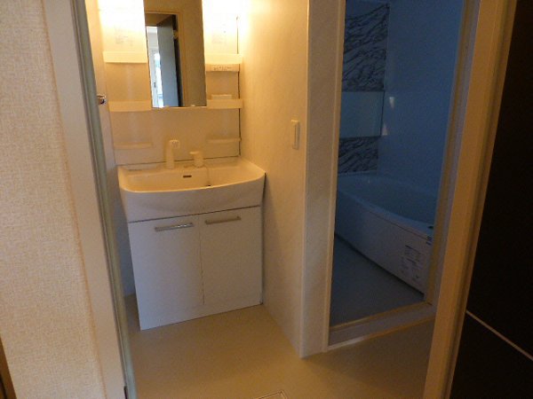 洗面設備　シャンプードレッサー