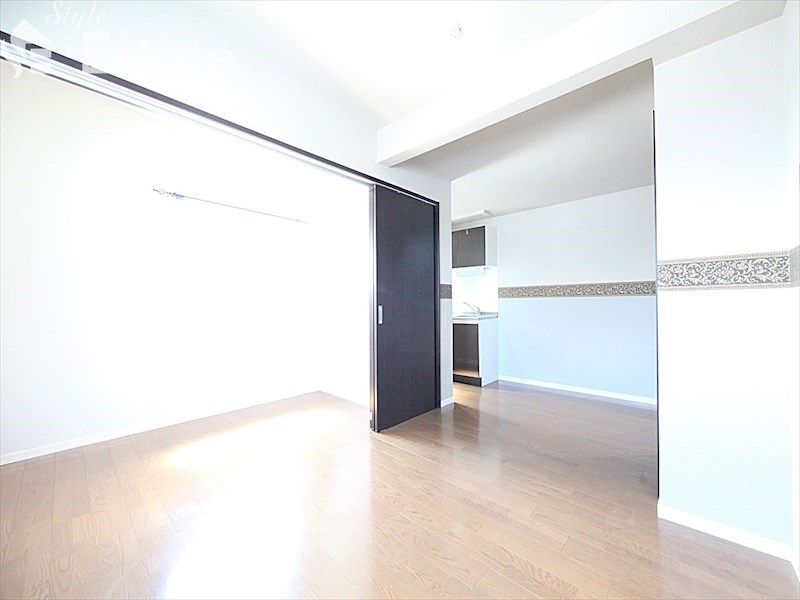 居室・リビング　内装