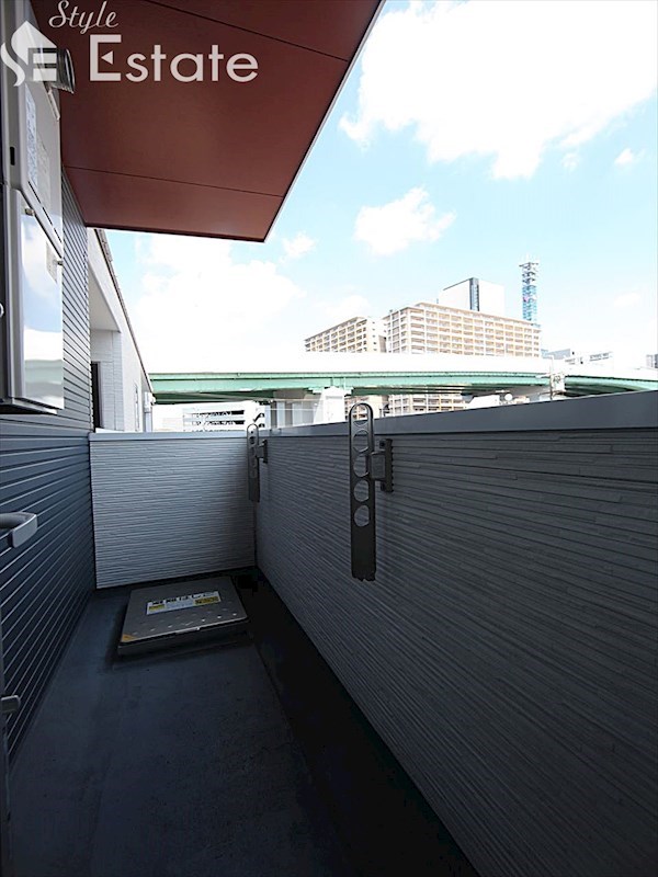 バルコニー　バルコニー