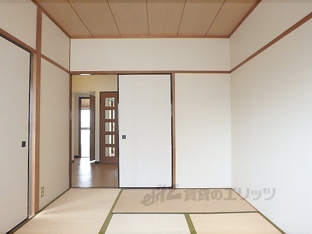 居室・リビング　和室