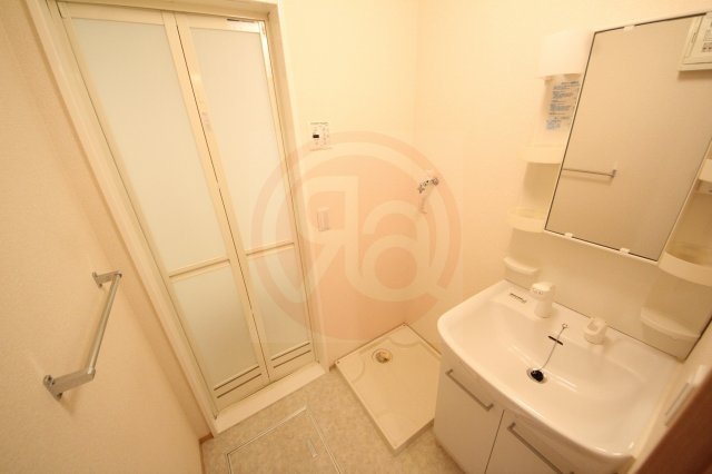 洗面設備　使いやすい洗面所です