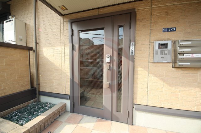 エントランス　毎日通るエントランスはこのようになっています