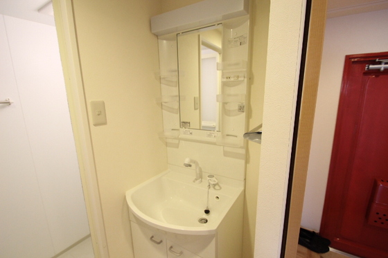 洗面設備　※別部屋の写真です