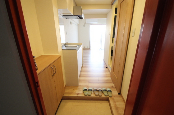 玄関　※別部屋の写真です