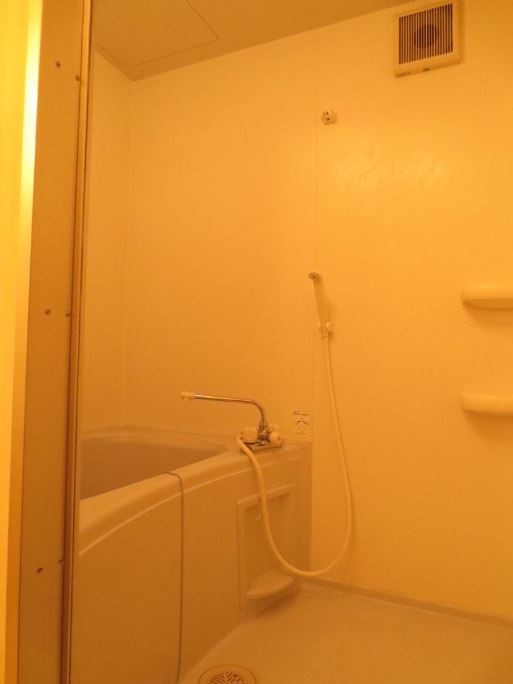 バス・シャワールーム　広々ゆったりはいれます♪