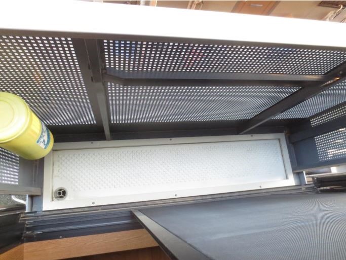 バルコニー　お外で洗濯物が干せます！