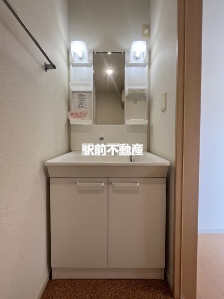 洗面設備　同型タイプのお部屋です♪