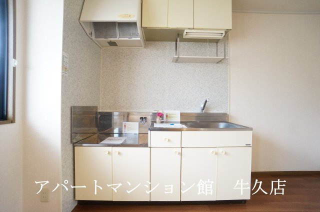 キッチン　駐車場