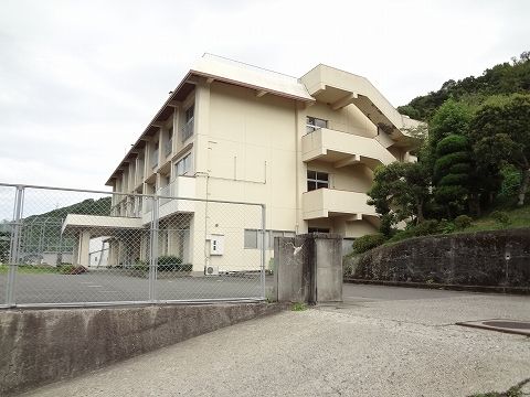 小学校　三島小学校（小学校）まで1100m