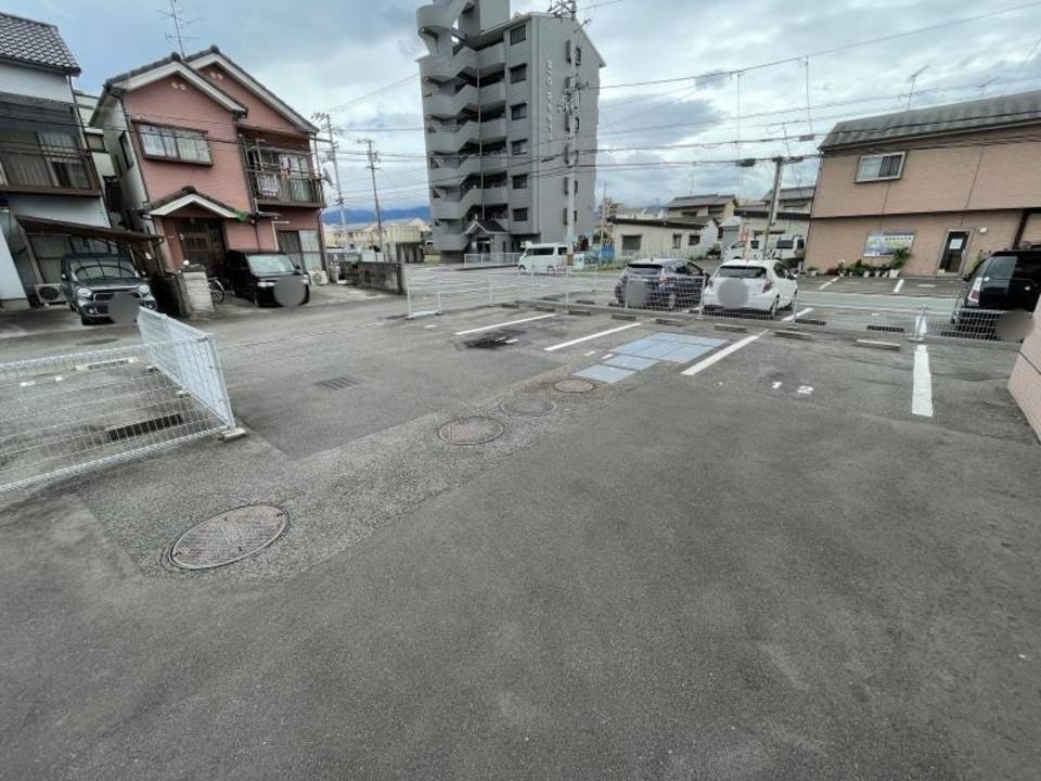 駐車場　駐車場