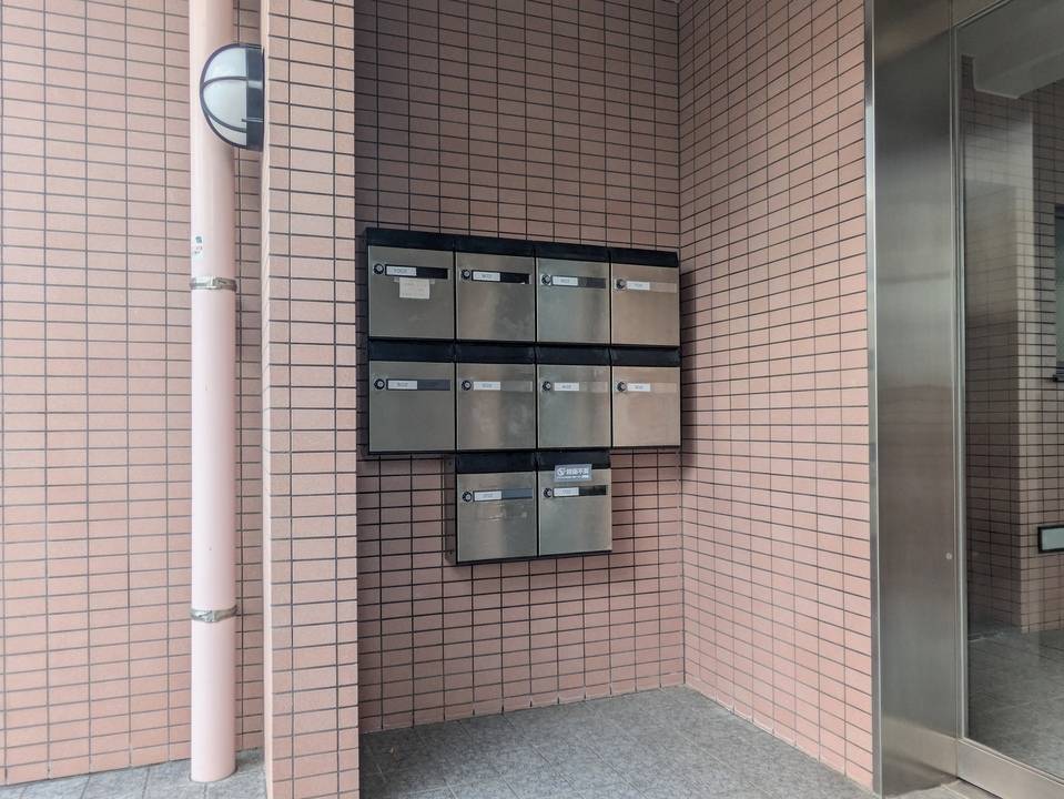 エントランス　メールBOX