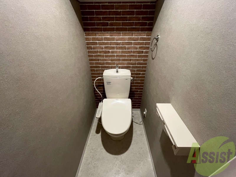 トイレ　こちらはトイレです。清潔感があり、安心して使用できます。