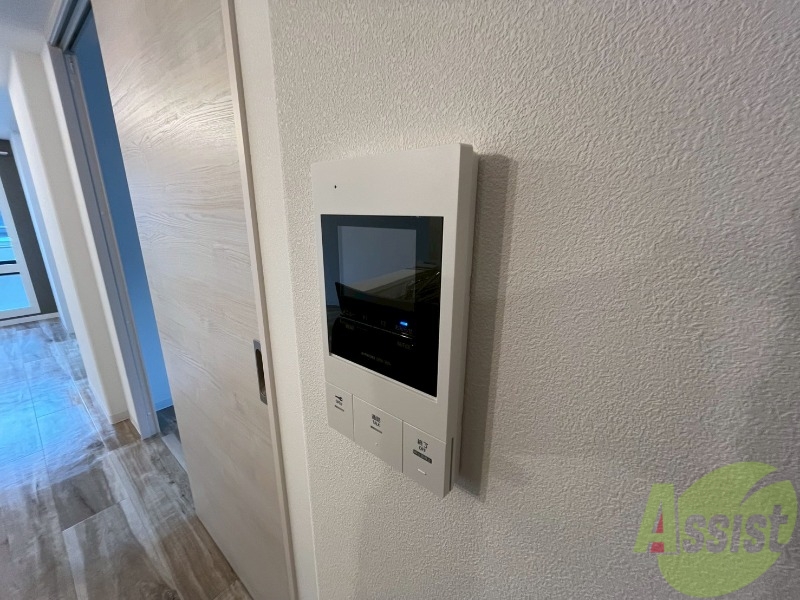 セキュリティ　ＴＶモニター付インターホンです。来客者の顔が見えるので安心！