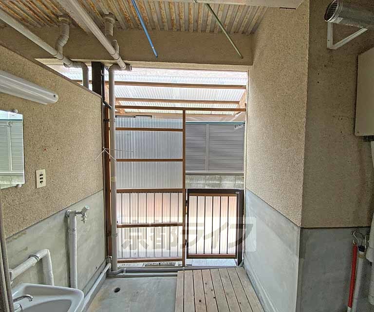 眺望　専用テラスからの景色です。雨の日もテラスに洗濯物が干せます。