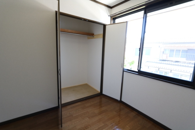 収納　２ヶ所収納があります♪