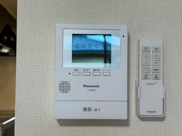 セキュリティ　カメラ付インターホン（イメージ）