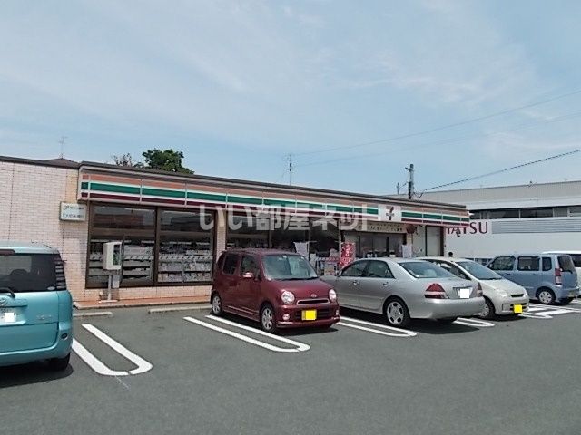 コンビニ　セブンイレブン楠６丁目店（コンビニ）まで722m