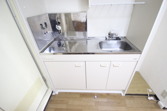 キッチン　※別部屋の写真です