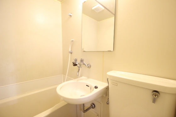 洗面設備　※別部屋の写真です