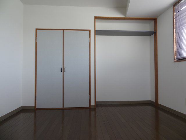 居室・リビング　2018年撮影。現況が相違する場合は現況を優先致します。