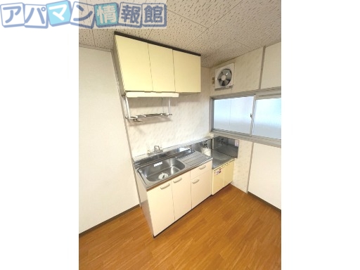 プレジール緑_内装_1