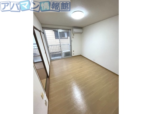 プレジール緑_内装_0