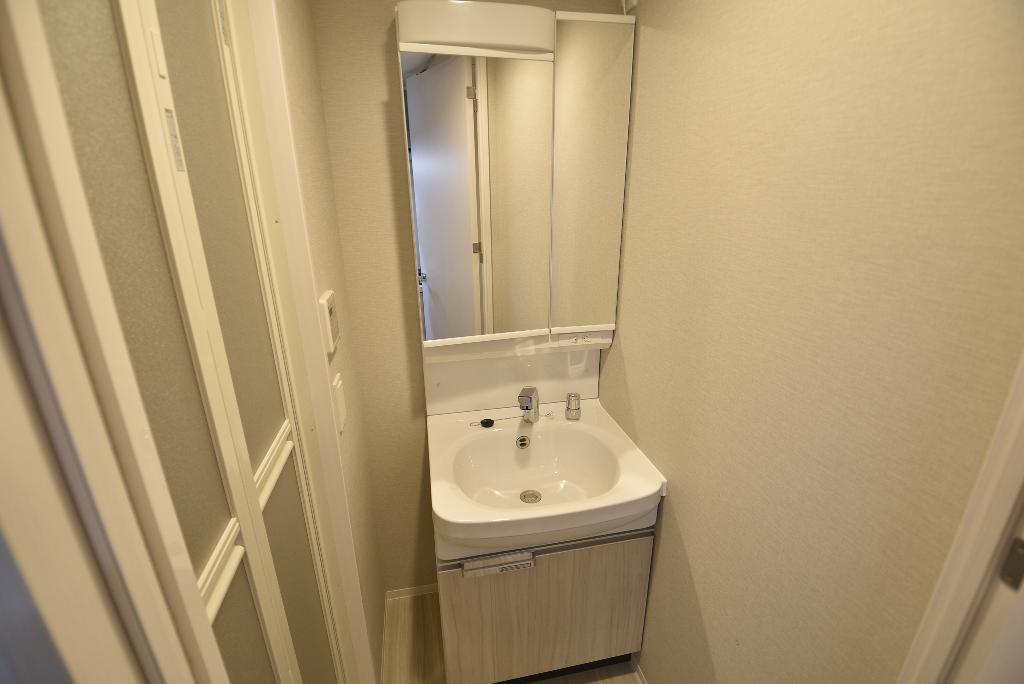 洗面設備　洗髪洗面化粧台