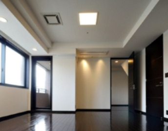 居室・リビング　室内写真は別部屋参考写真になります。