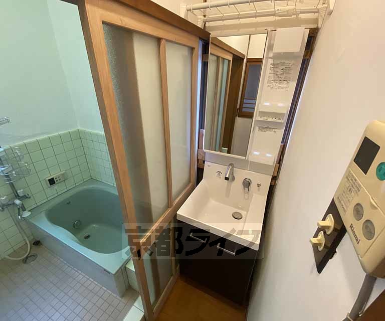 洗面設備　独立洗面台