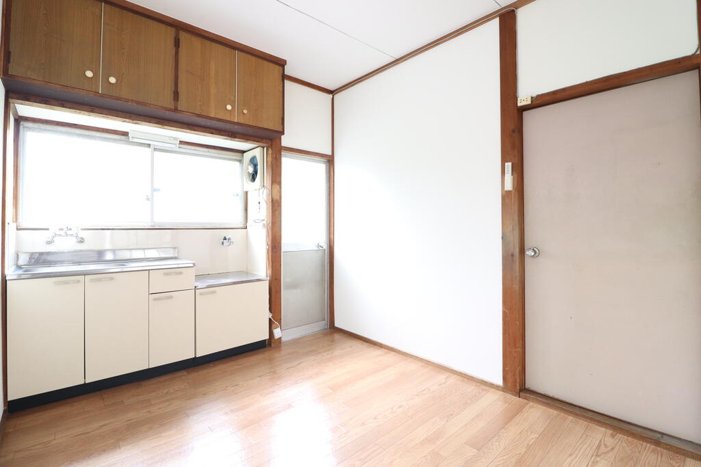 居室・リビング　キッチンの様子！