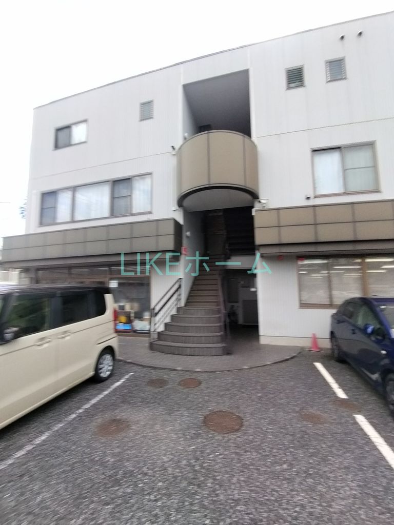 エントランス　駐車場