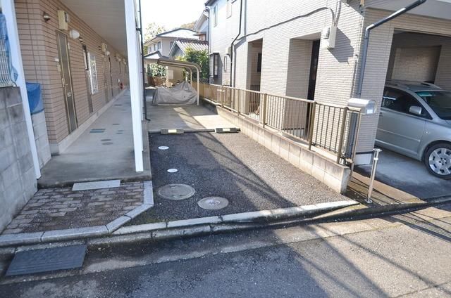 駐車場　駐車場