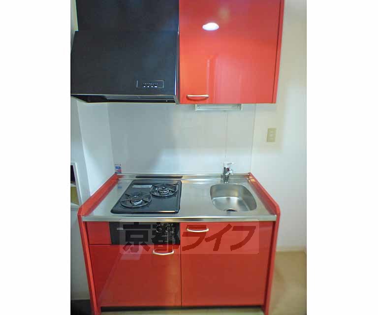 キッチン　２口ガスコンロ備え付けの自炊しやすいキッチンです。