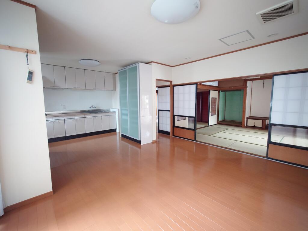 大町平屋の居間写真