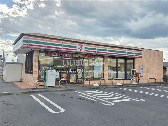 コンビニ　セブンイレブン 内原町役場前店（コンビニ）まで438m