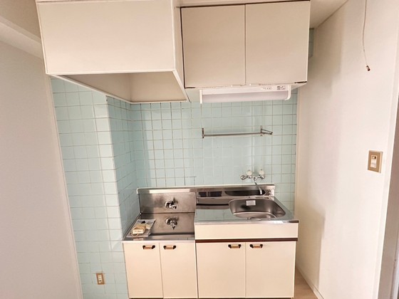 キッチン　※別号室の写真となります