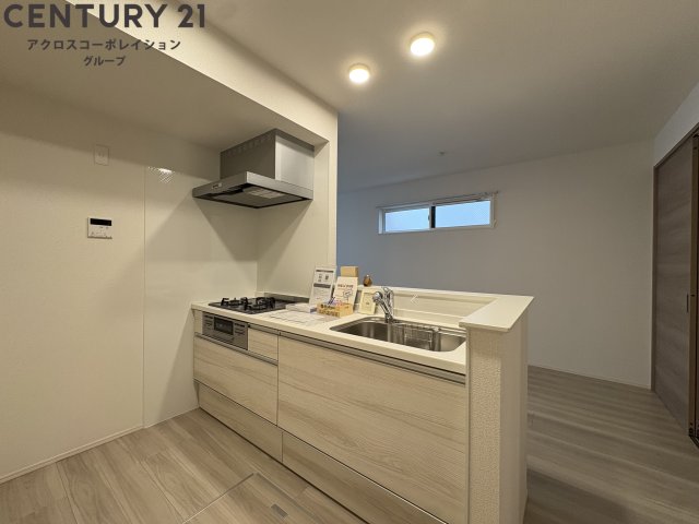 キッチン　3口ガスコンロ付きのカウンターキッチン☆