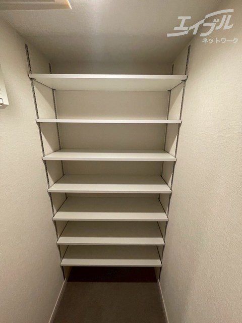 収納　シューズボックスです