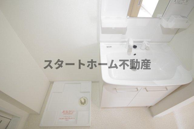 洗面設備　使いやすい洗面所です