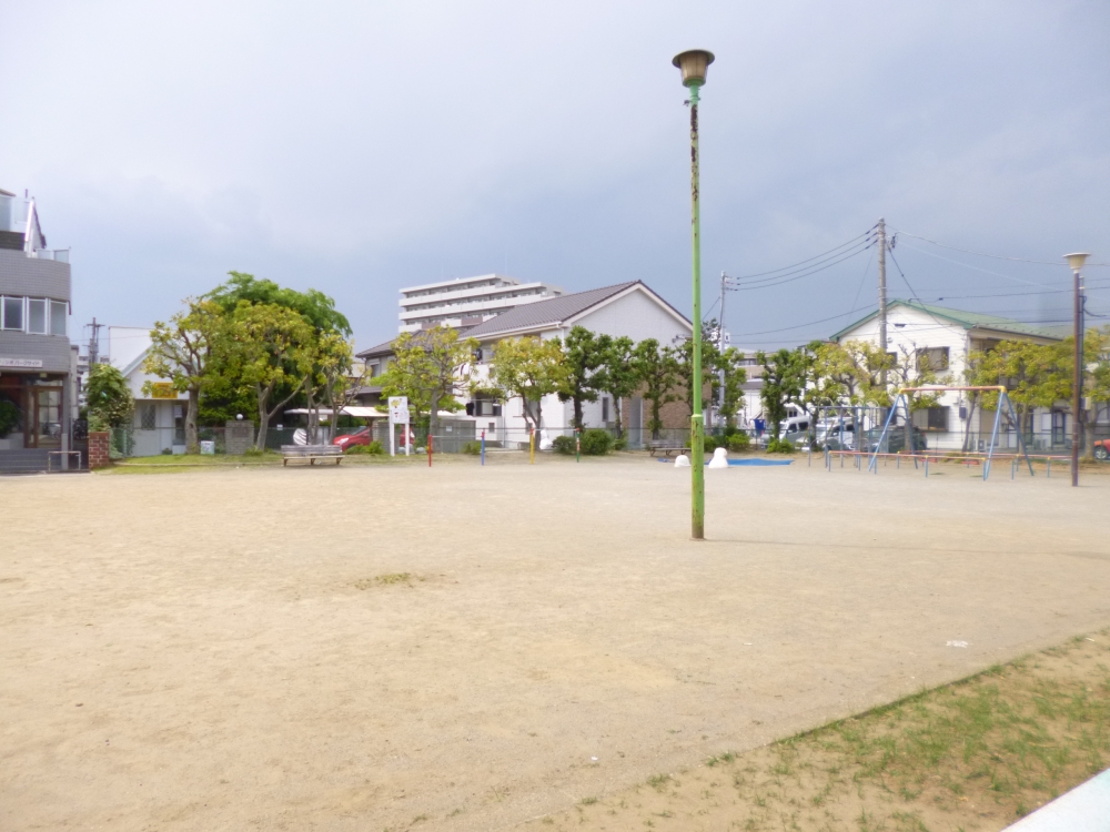 公園　公園（公園）まで990m