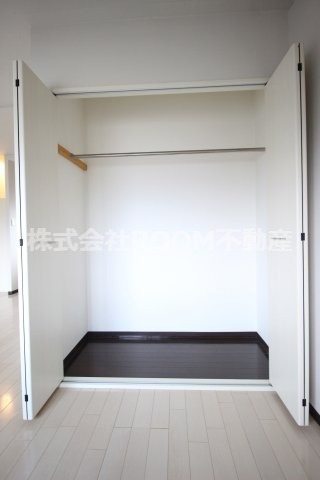 センチュリー21立野 A・Bの内装写真