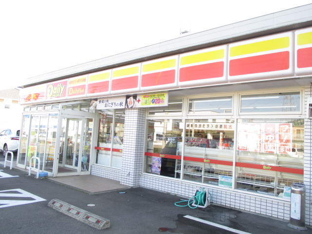コンビニ　デイリーヤマザキ南仙台店（コンビニ）まで680m